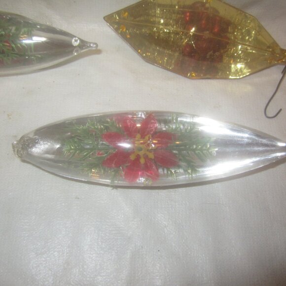 RETRO PLASTIC TEARDROP 3D DIORAMA ORNAMENTS SET OF 3 - Picture 2 of 6